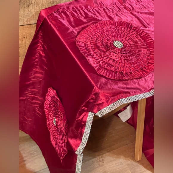 Satin flower & Rhinestones Comforter Set - Picture 7 of 12